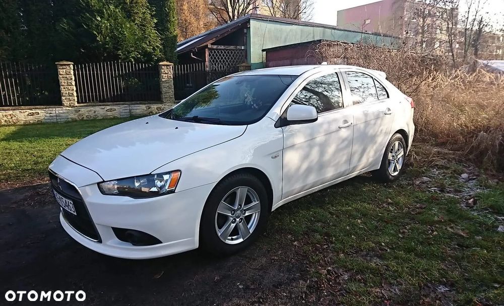 Mitsubishi Lancer - 3