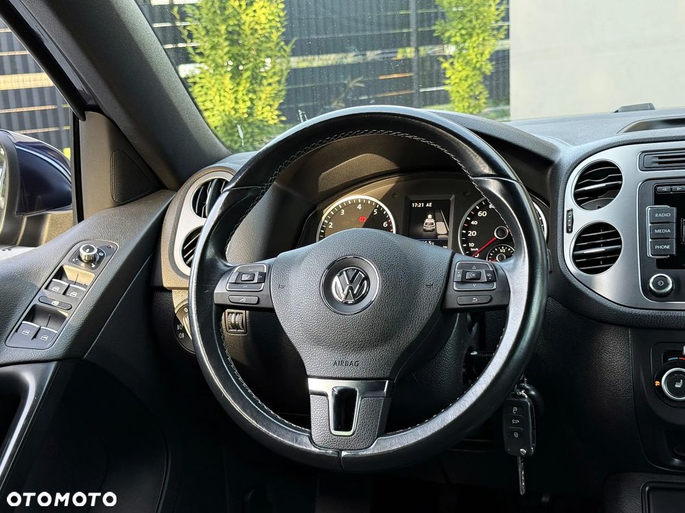 Volkswagen Tiguan 1.4 TSI BlueMotion Technology Lounge Sport & Style - 24