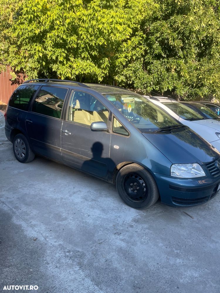 Volkswagen Sharan 1.9 TDI Highline Aut - 5
