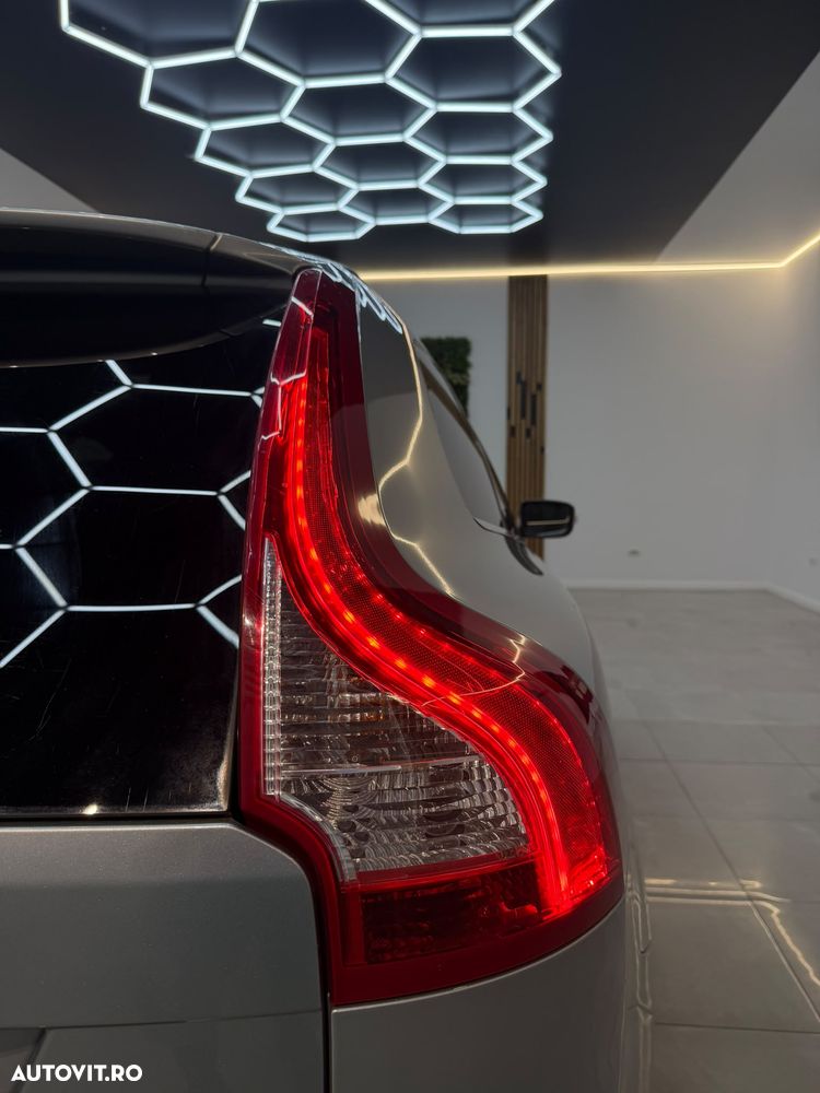 Volvo XC 60 2.4D Aut. - 15