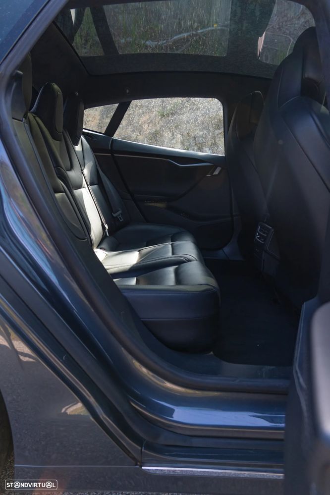 Tesla Model S P100D - 10