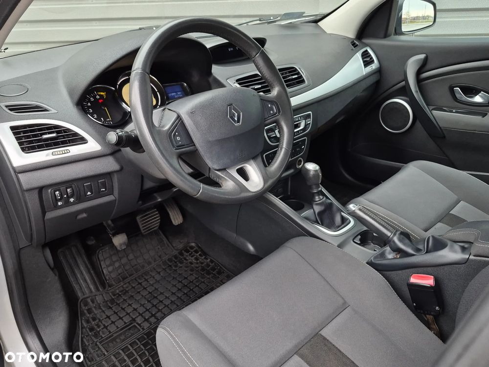 Renault Megane 1.6 16V Confort Expression - 13