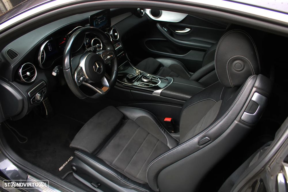 Mercedes-Benz C 300 AMG Line - 23