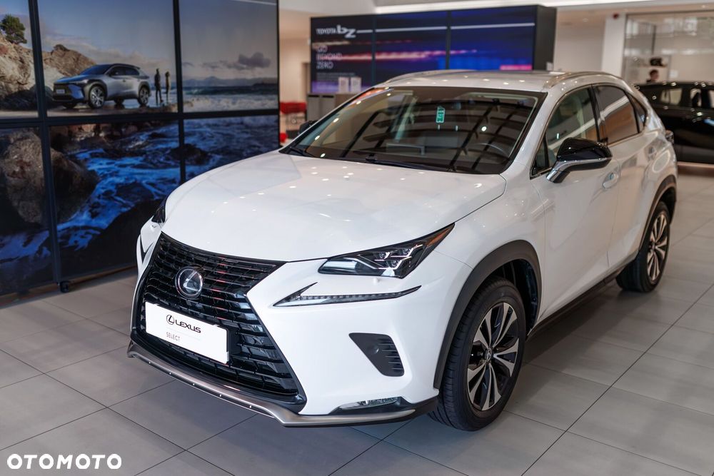 Lexus NX 300 F Impression AWD - 3