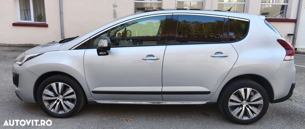 Peugeot 3008 HDi FAP 150 Premium - 11