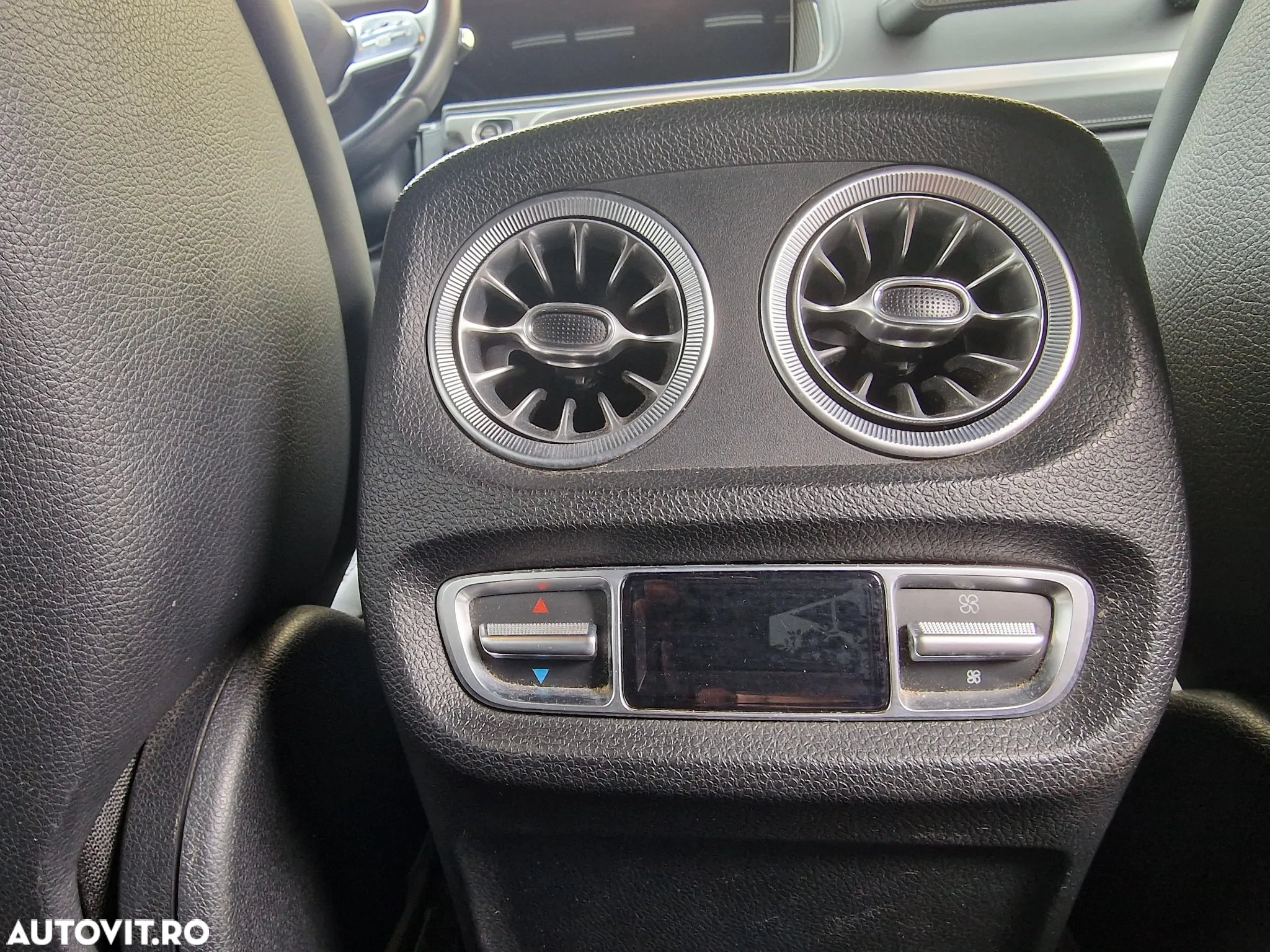 Mercedes-Benz G 350 d 9G-TRONIC AMG Line - 8