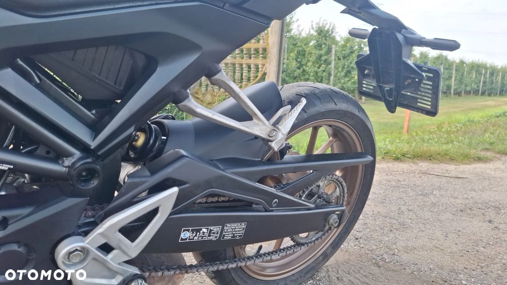 Honda CB - 38