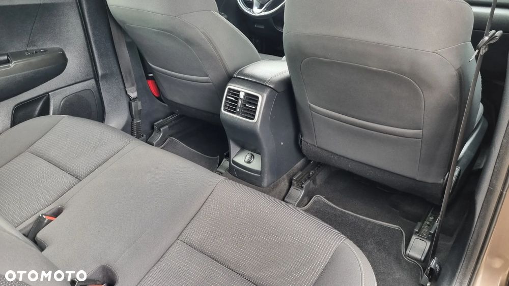 Kia Sportage 1.6 GDI L Business Line Plus 2WD - 30