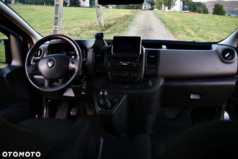 Renault Trafic - 12