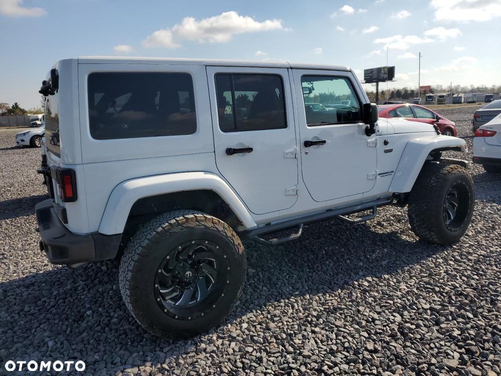 Jeep Wrangler - 4