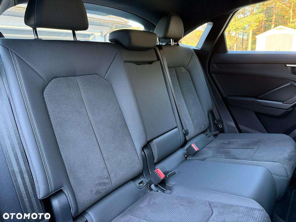 Audi Q3 Sportback 40 TDI quattro S tronic S line - 31