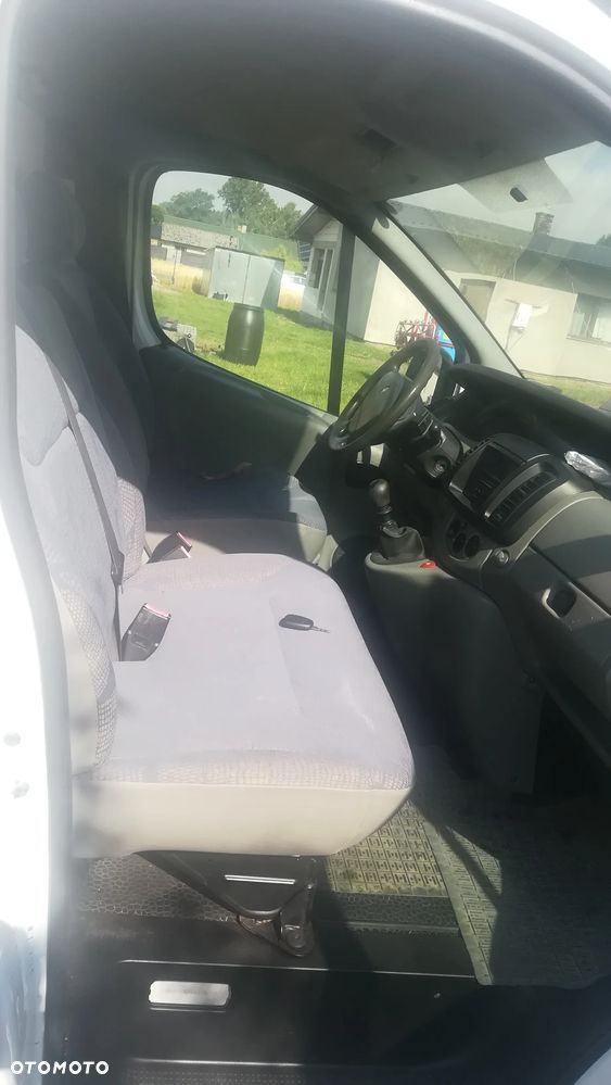 Renault Trafic - 8