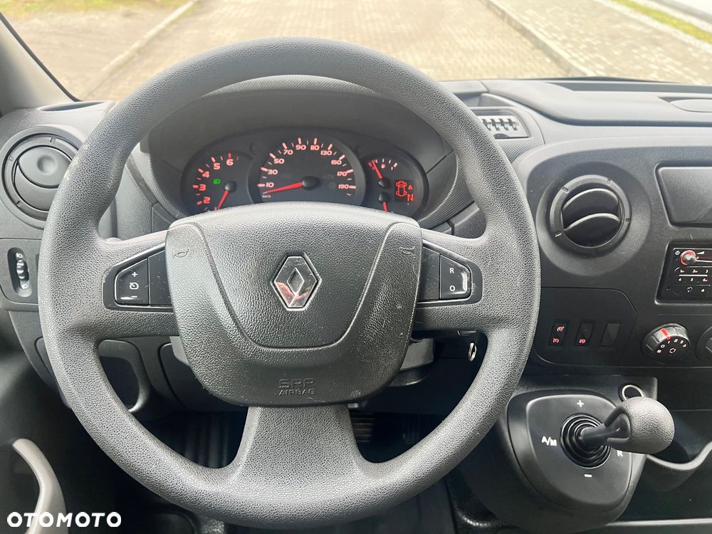 Renault Master - 33
