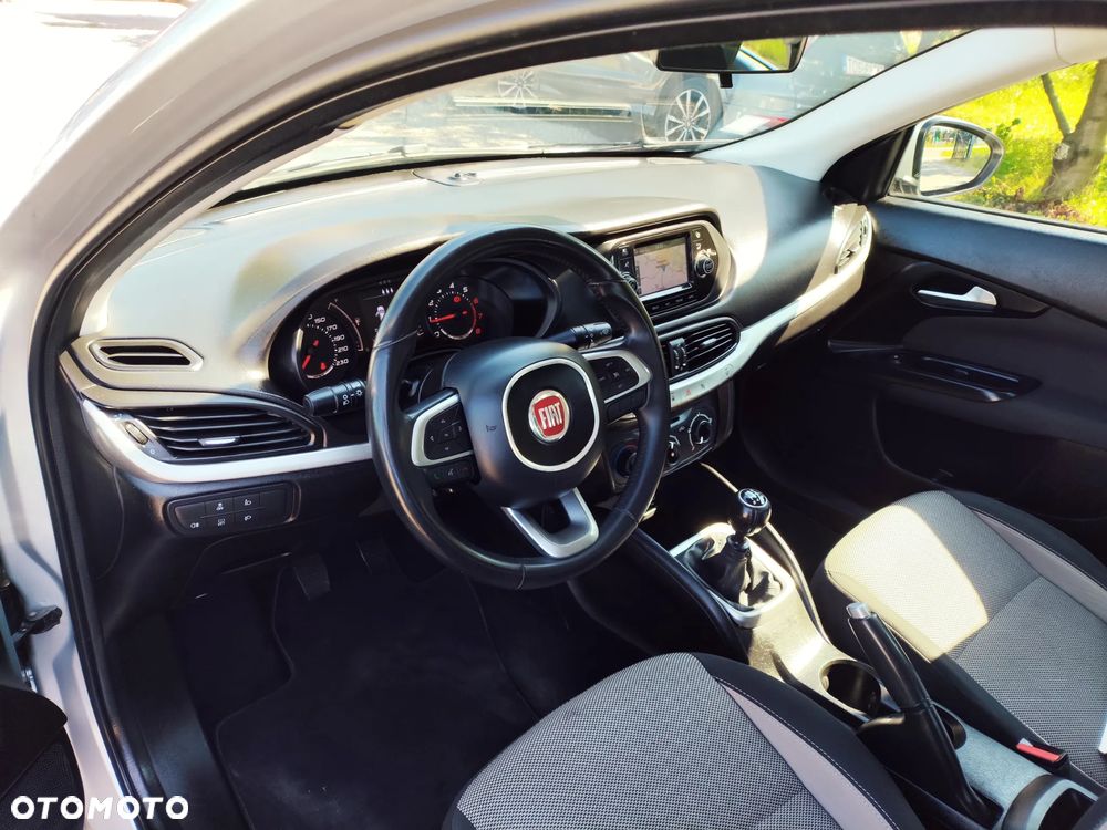 Fiat Tipo 1.4 16V Easy EU6d - 9