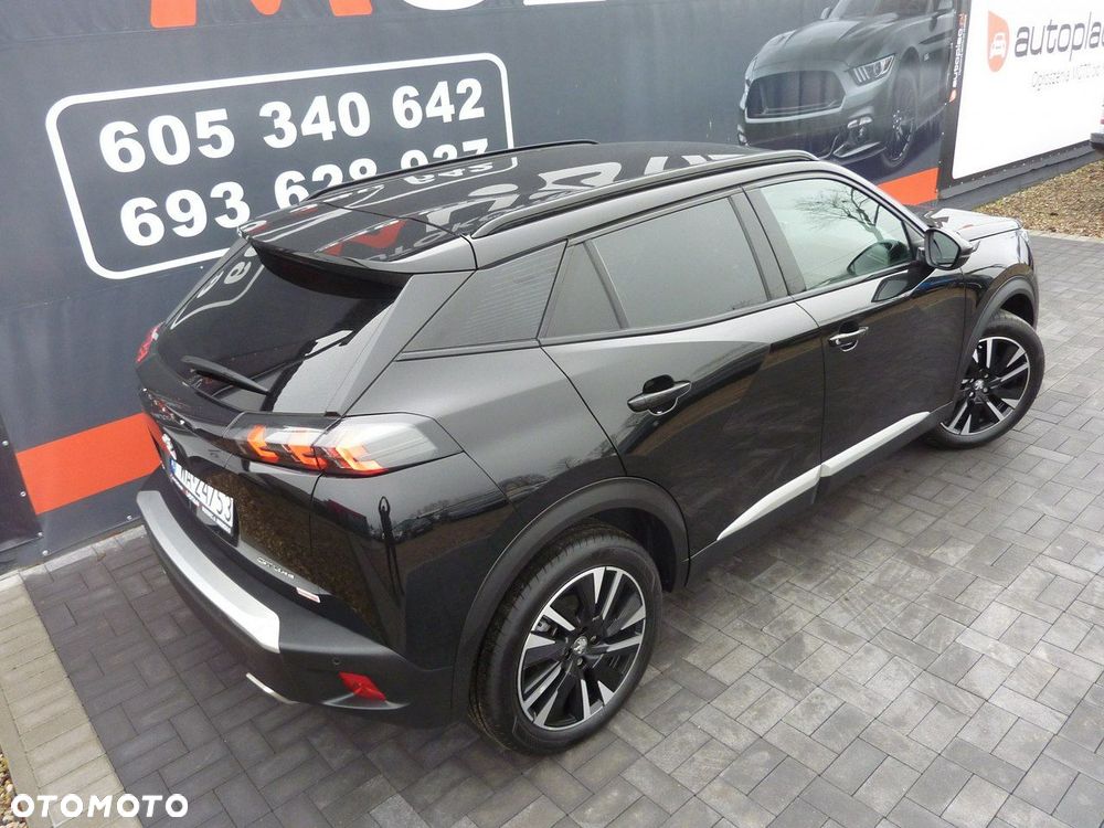 Peugeot 2008 - 8