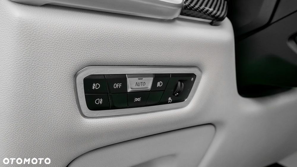 BMW X5 xDrive30d mHEV - 23