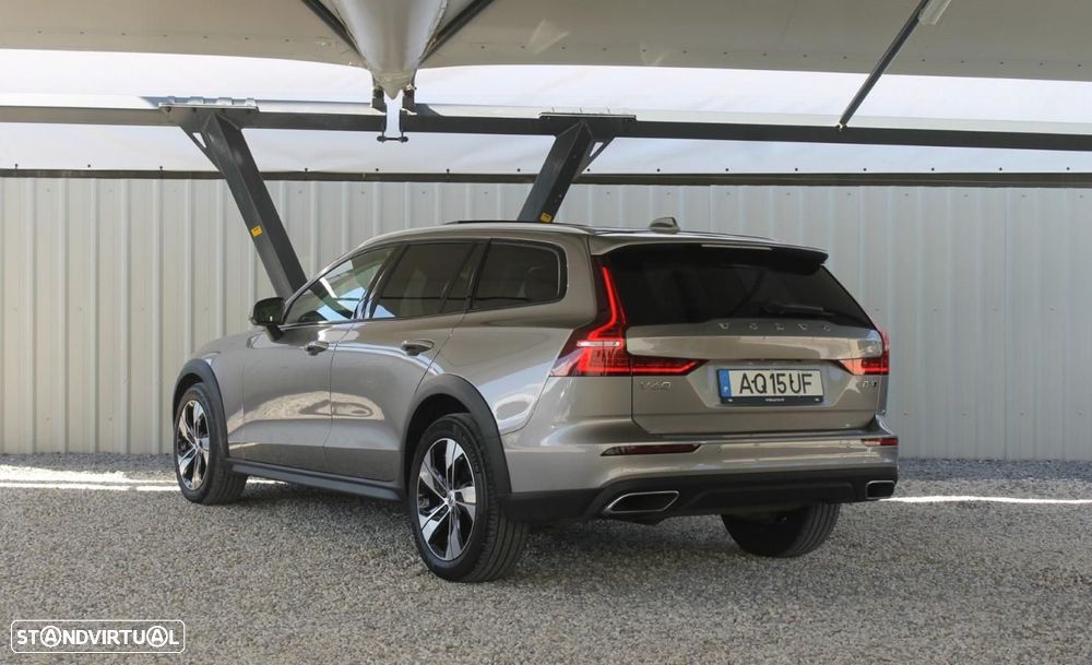 Volvo V60 Cross Country 2.0 B4 Geartronic - 6