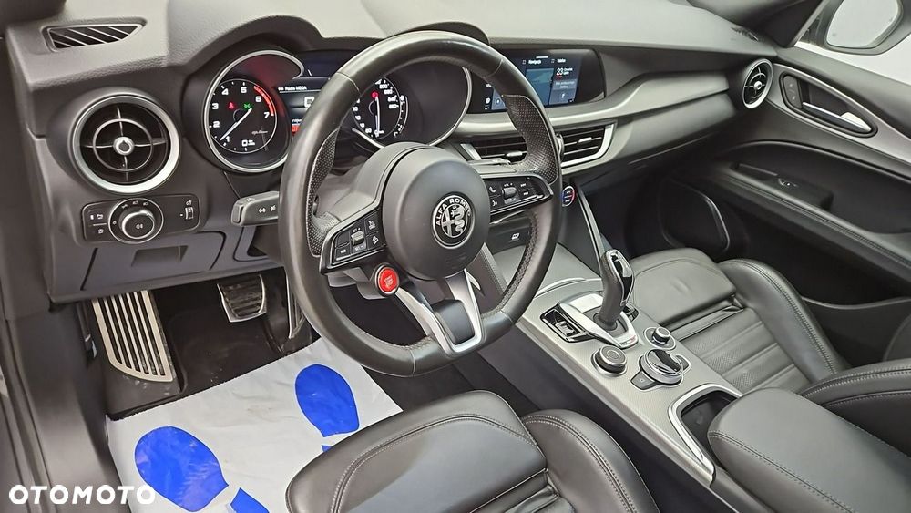 Alfa Romeo Stelvio 2.0 Turbo Veloce Q4 - 9