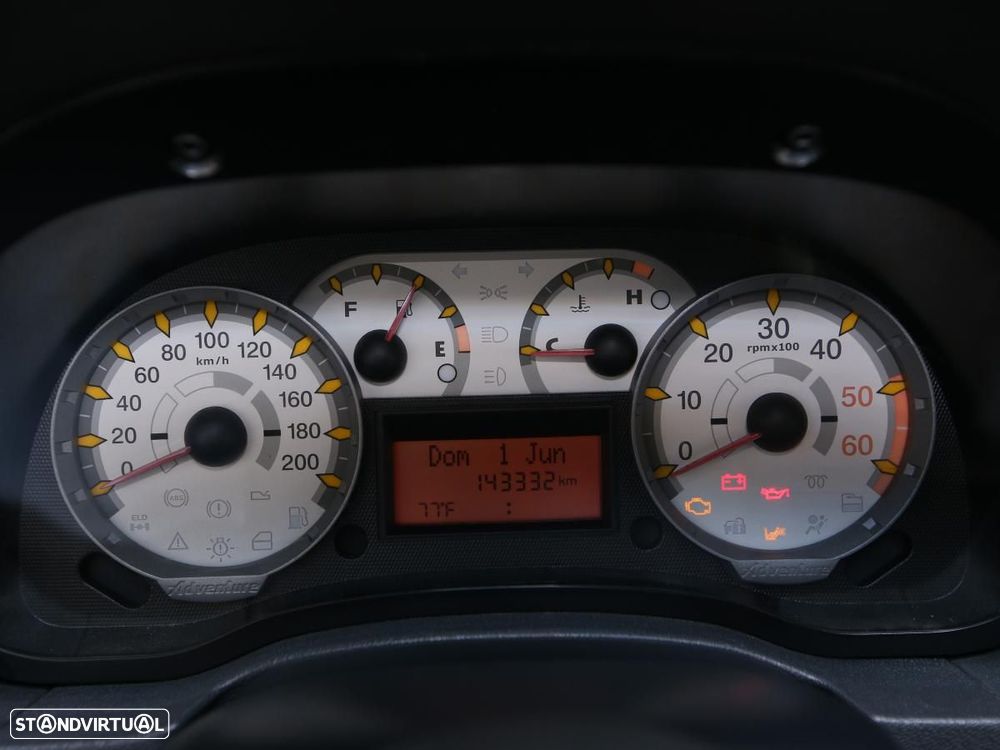 Fiat Strada ADVENTURE - 9