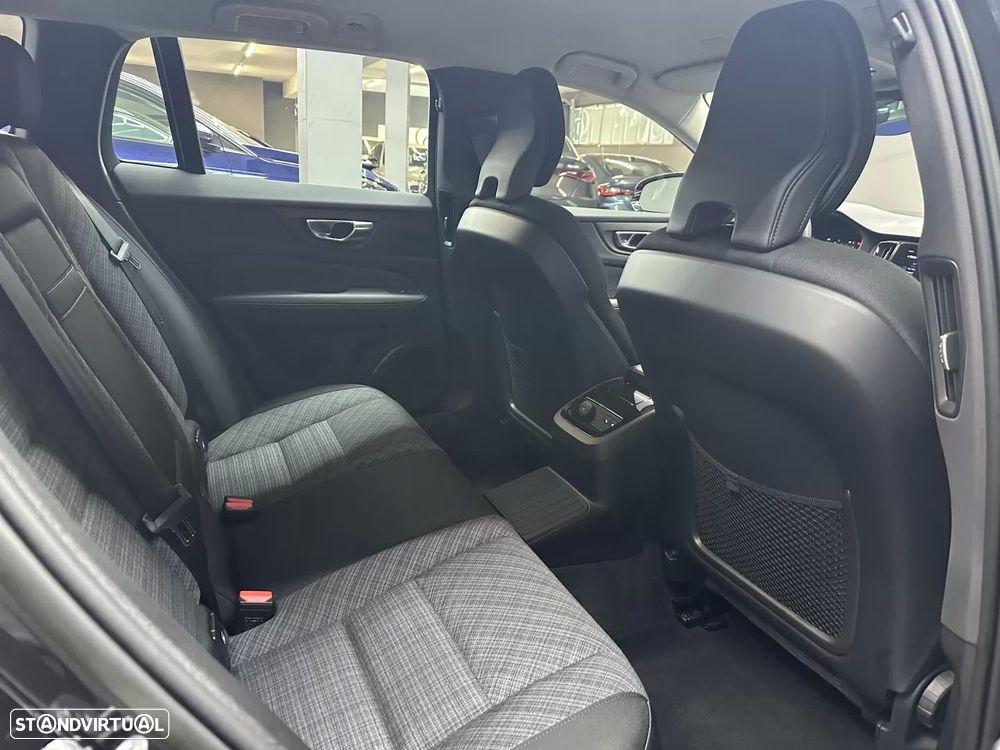 Volvo V60 2.0 T6 AWD TE Core - 9