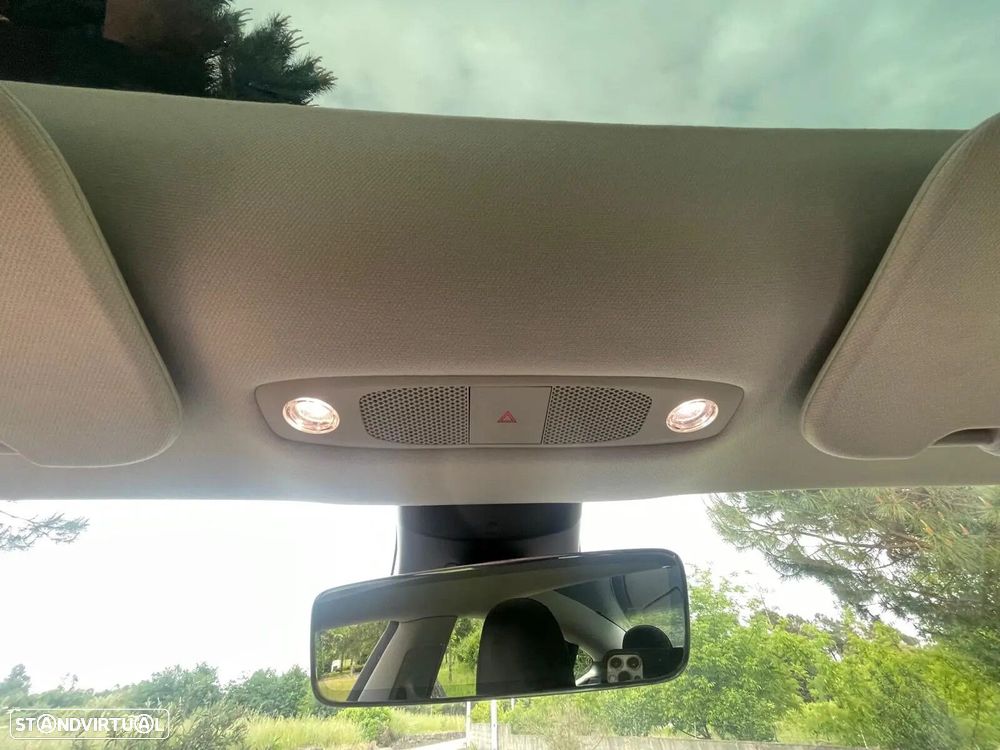 Tesla Model 3 - 13
