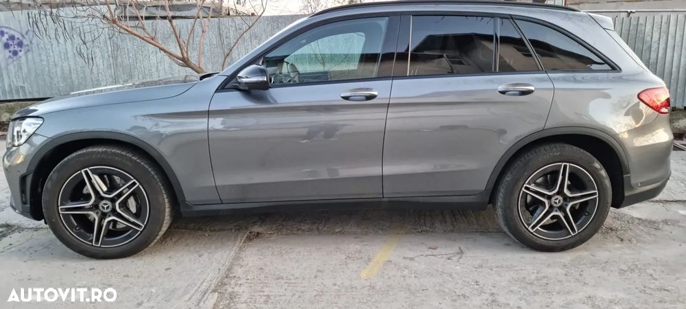 Mercedes-Benz GLC 220 d 4Matic 9G-TRONIC AMG Line - 8