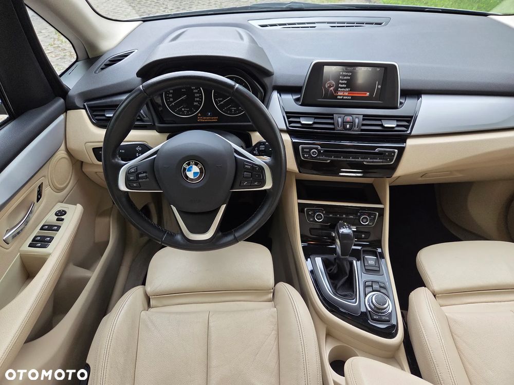 BMW Seria 2 218d Advantage - 11