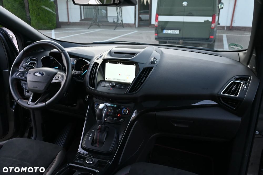 Ford Kuga 1.5 EcoBoost 4x4 ST-Line - 23