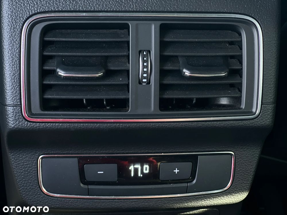 Audi SQ5 - 30