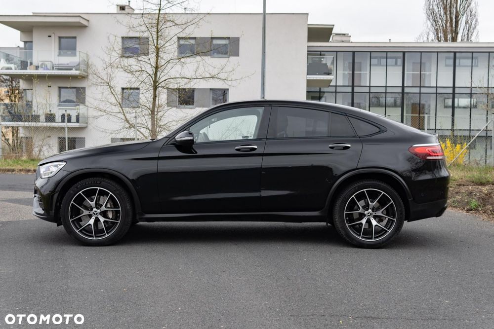 Mercedes-Benz GLC 300 4Matic 9G-TRONIC AMG Line - 8