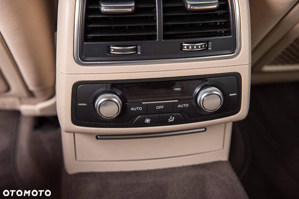 Audi A6 Avant 3.0 TDI quattro tiptronic - 33