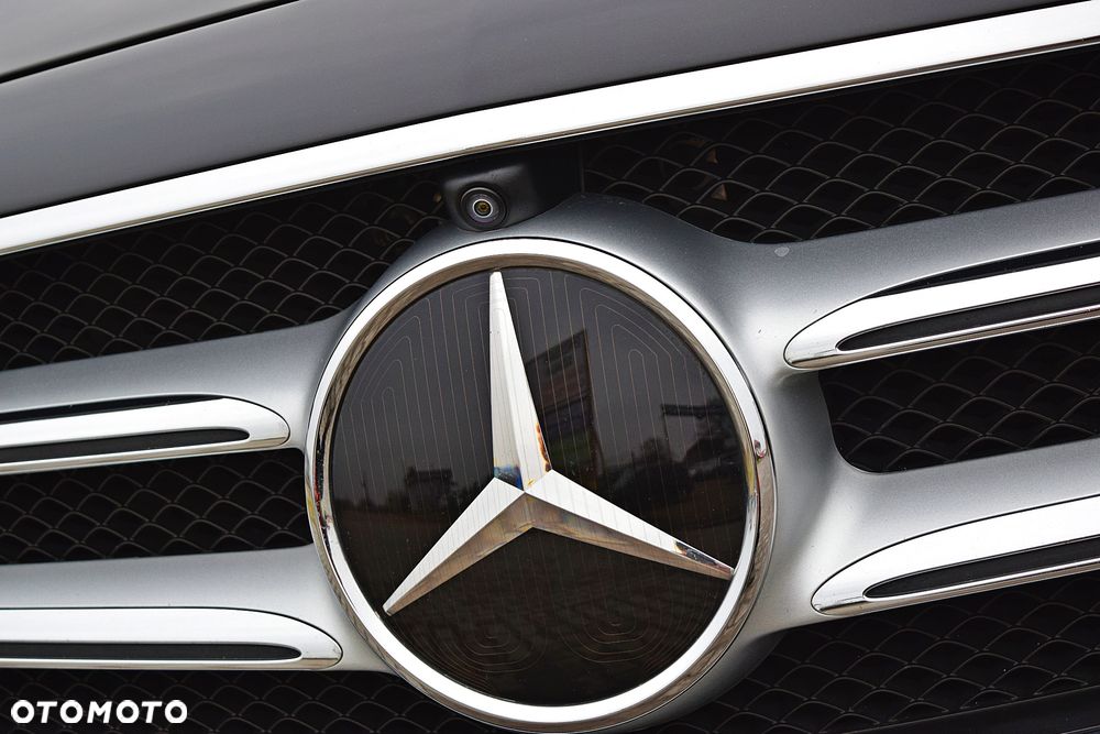 Mercedes-Benz Klasa E 200 9G-TRONIC Avantgarde - 32