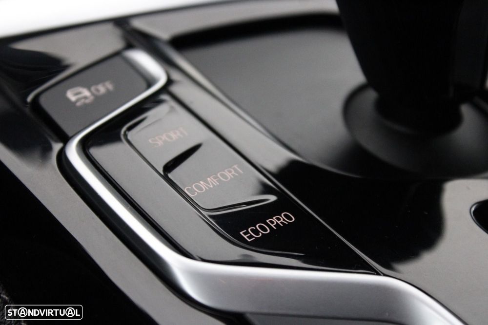BMW 520 d Line Luxury Auto - 26