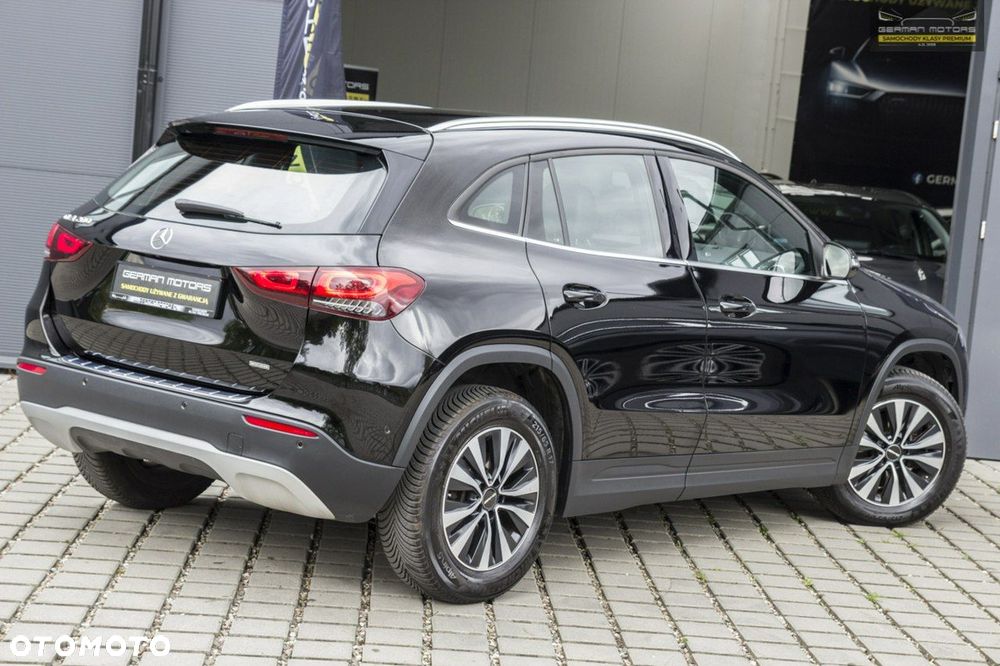 Mercedes-Benz GLA - 7