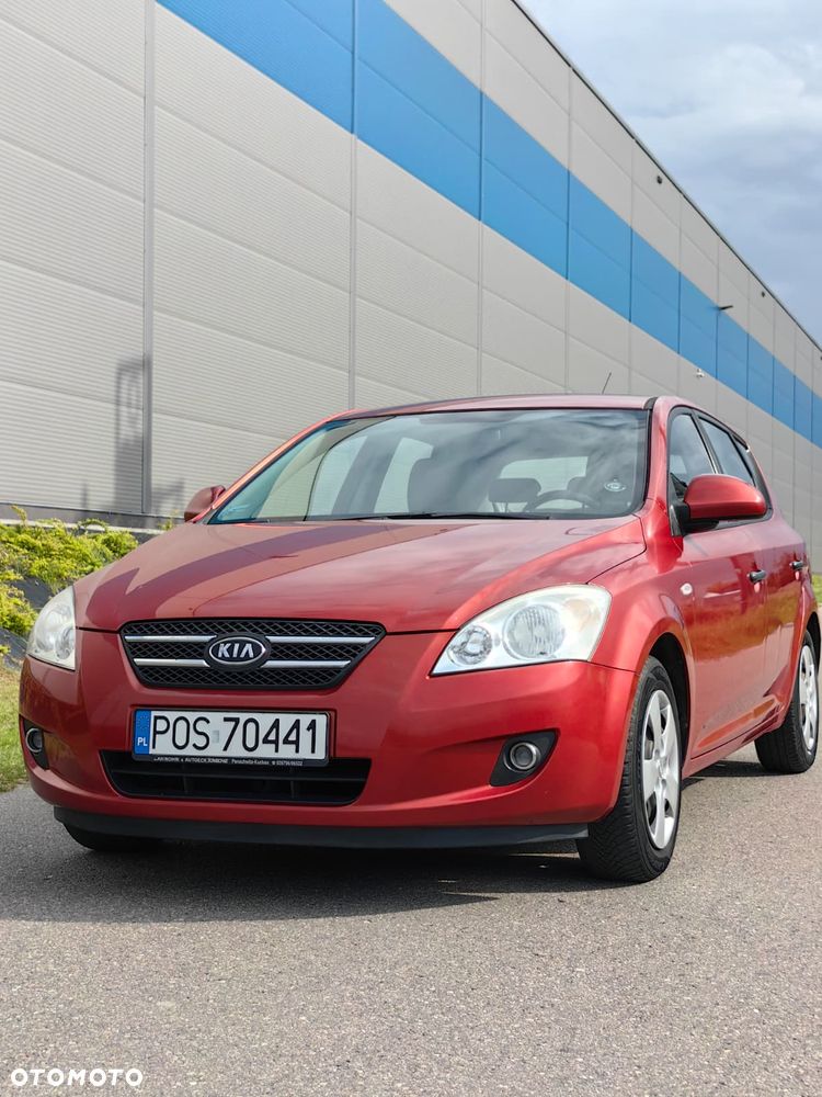 Kia Ceed 1.6 Comfort - 1