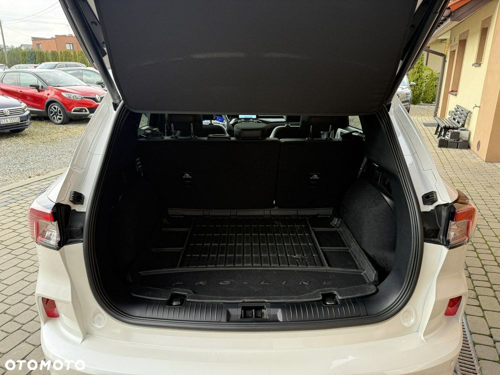 Ford Kuga - 33