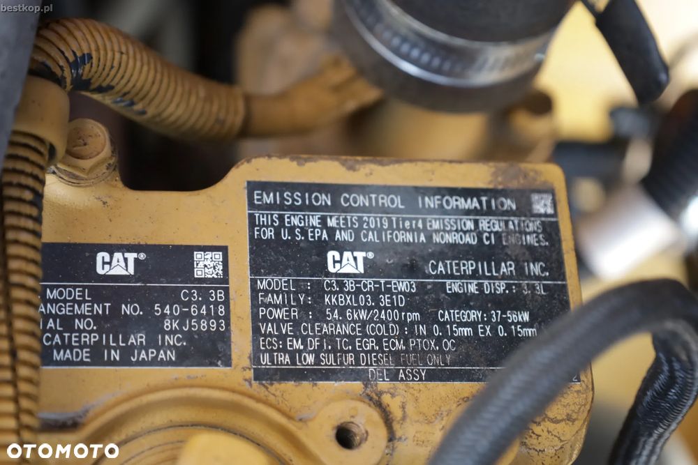 Caterpillar CAT 906M - 34