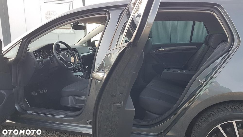Volkswagen Golf 1.0 TSI Join - 24