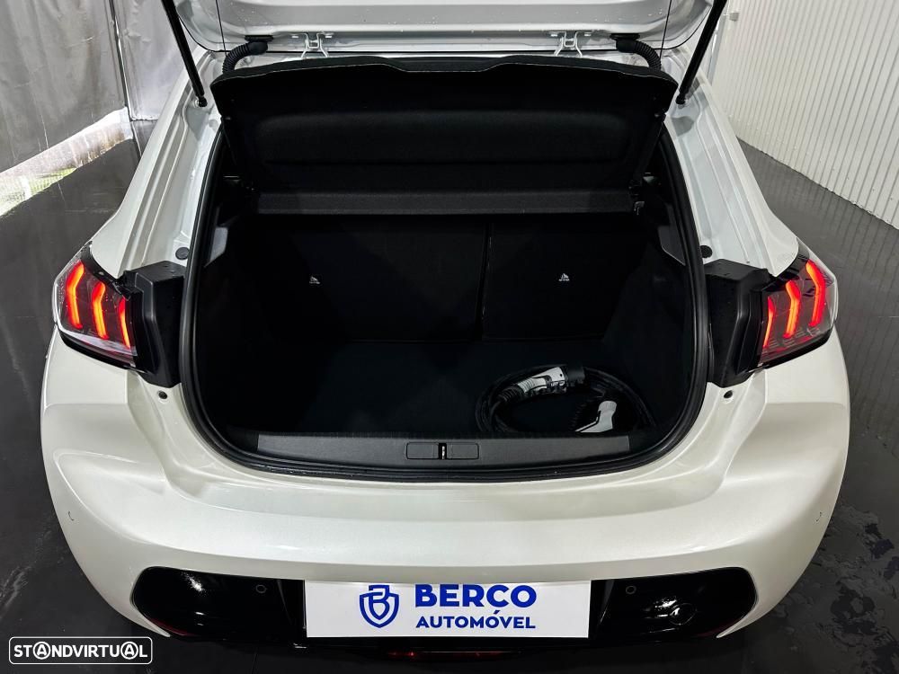 Peugeot e-208 50 kWh GT Pack - 18