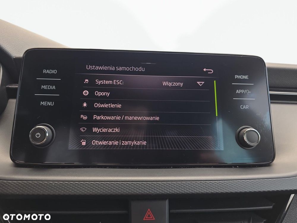 Skoda Kamiq 1.0 TSI Ambition DSG - 24