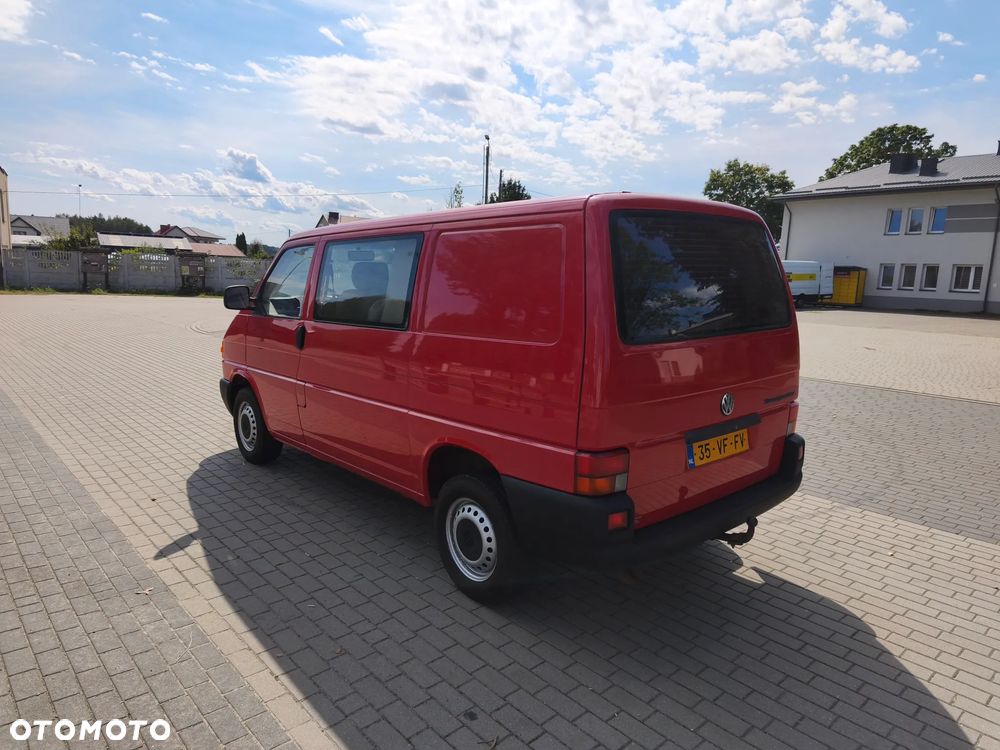Volkswagen Transporter - 4