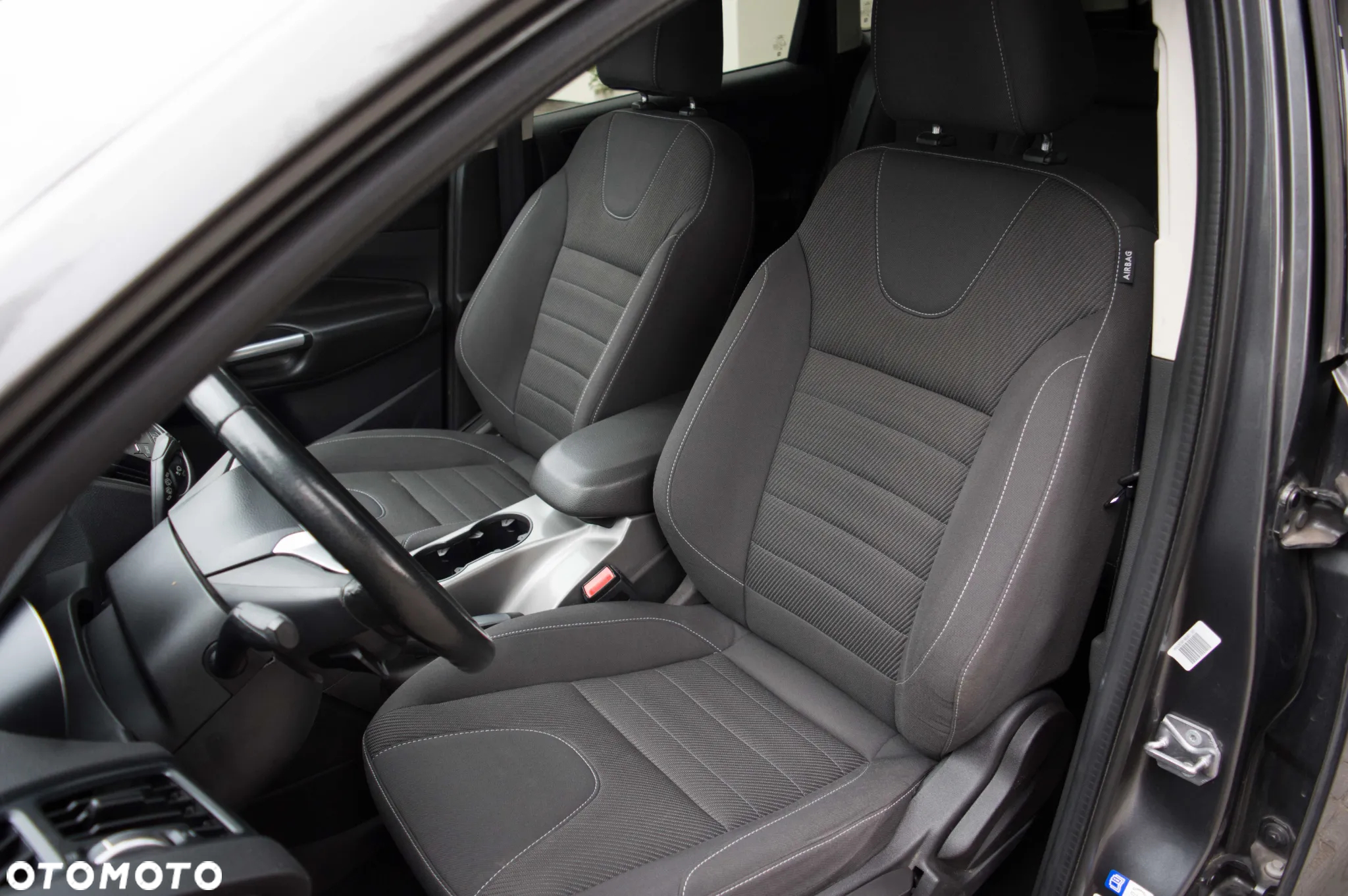 Ford Kuga 2.0 TDCi 4x2 Titanium - 16