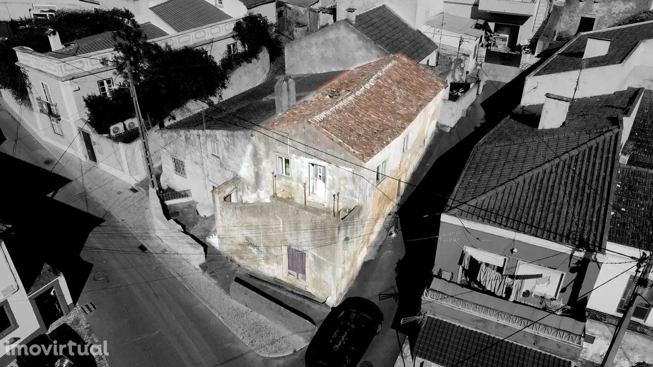 Moradia 2 Pisos | Remodelação Total - Grande imagem: 2/9