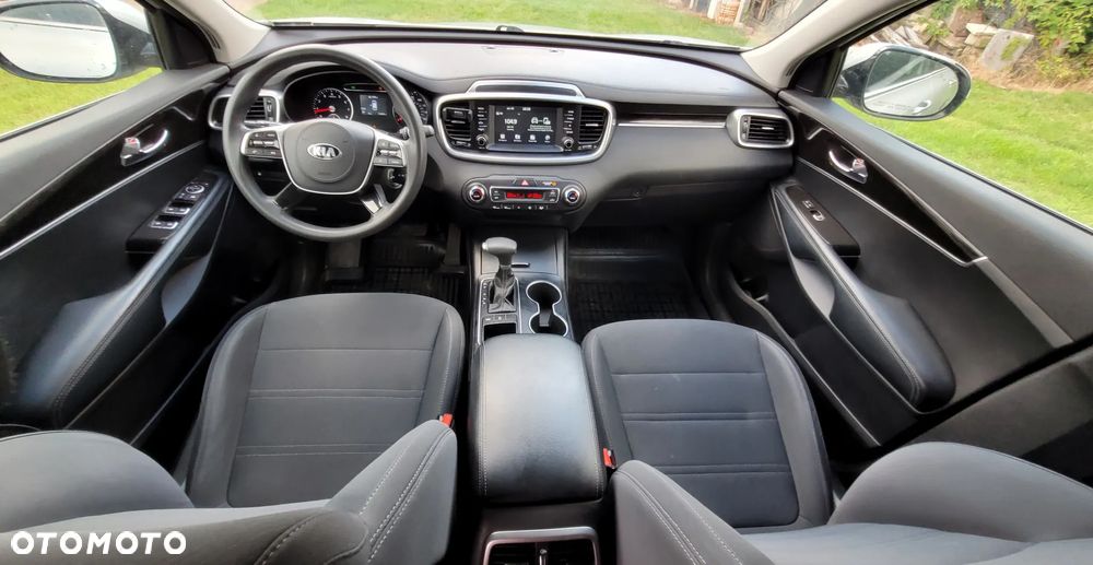 Kia Sorento - 9