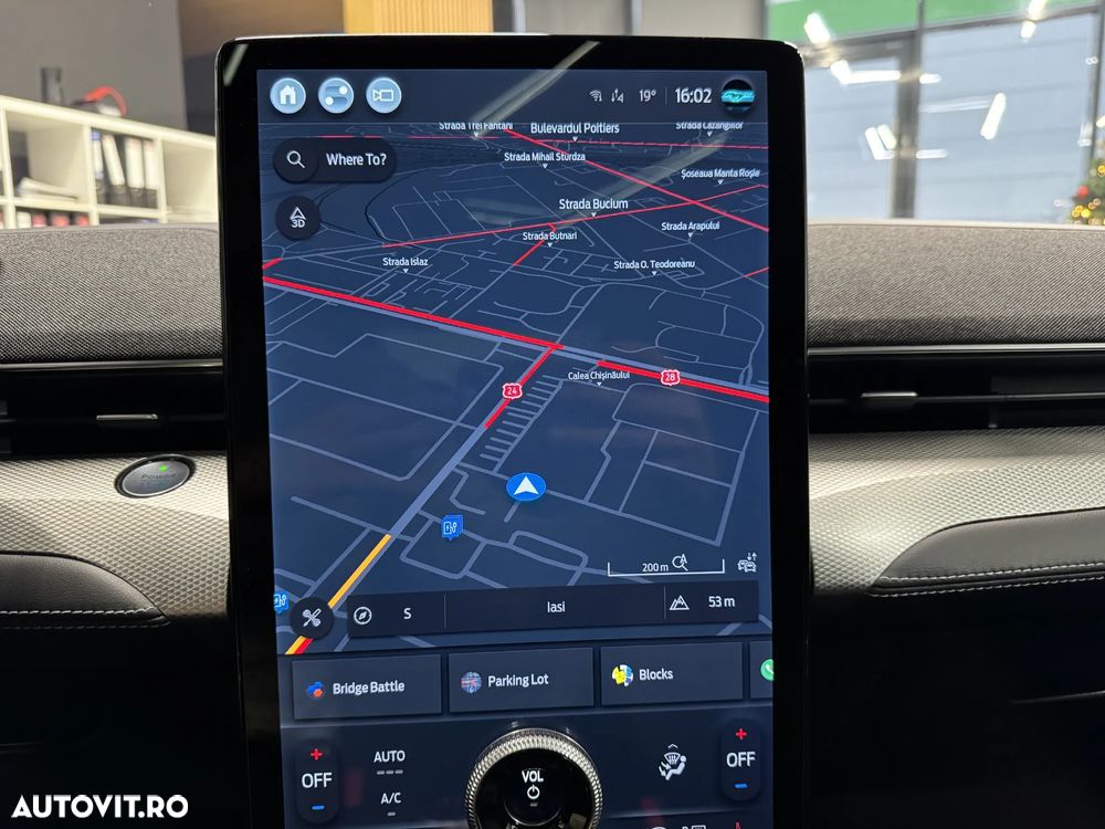 Ford Mustang Mach-E - 14