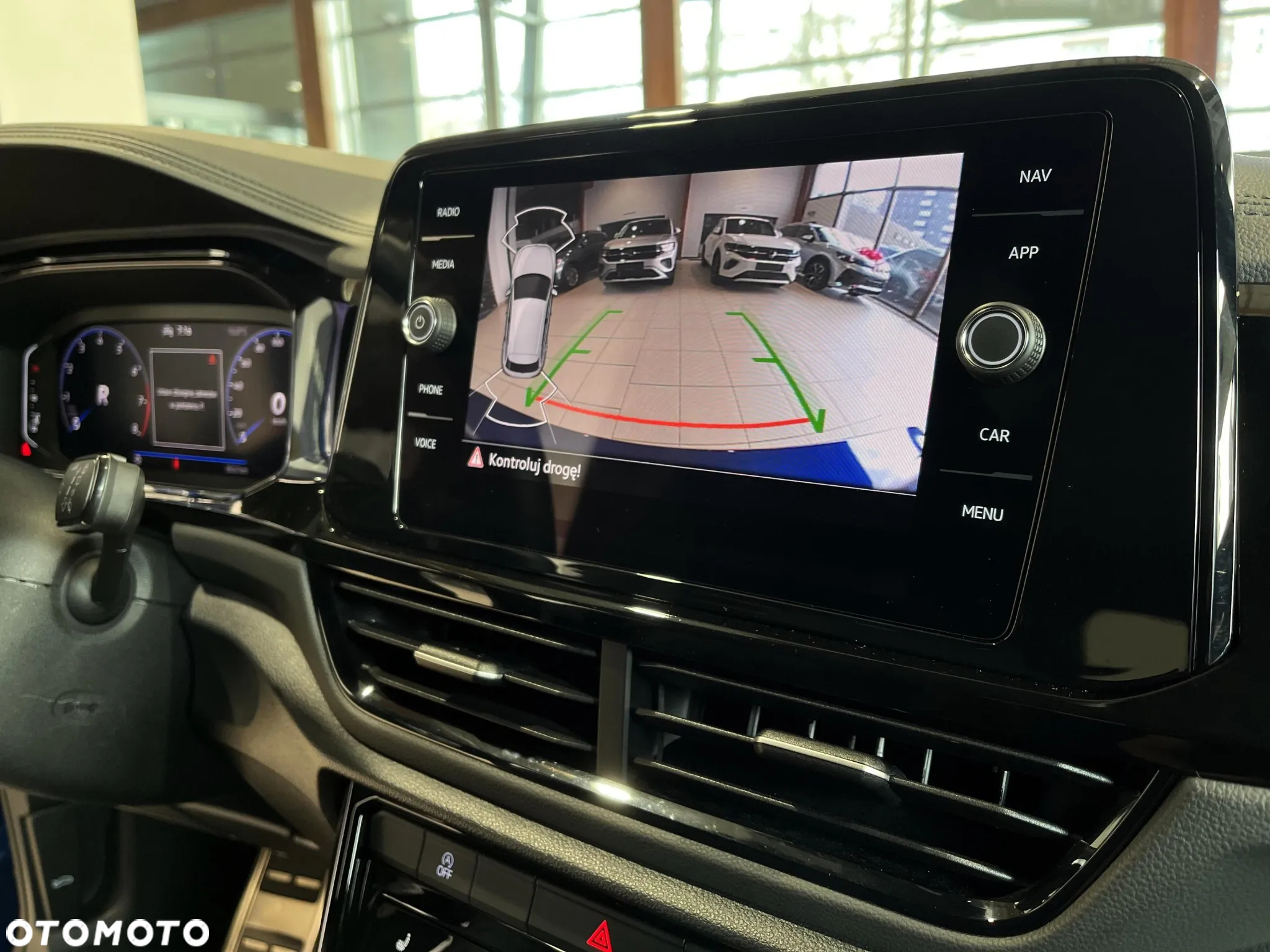 Volkswagen T-Roc 1.5 TSI R-Line DSG - 27