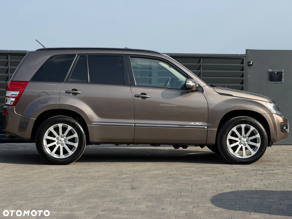 Suzuki Grand Vitara 1.9 DDiS Premium EU5 - 35