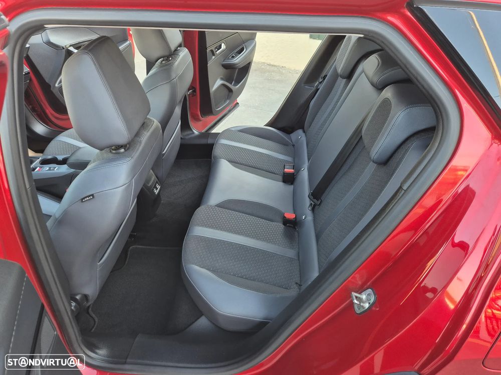 Peugeot 2008 1.2 PureTech Allure Pack - 8