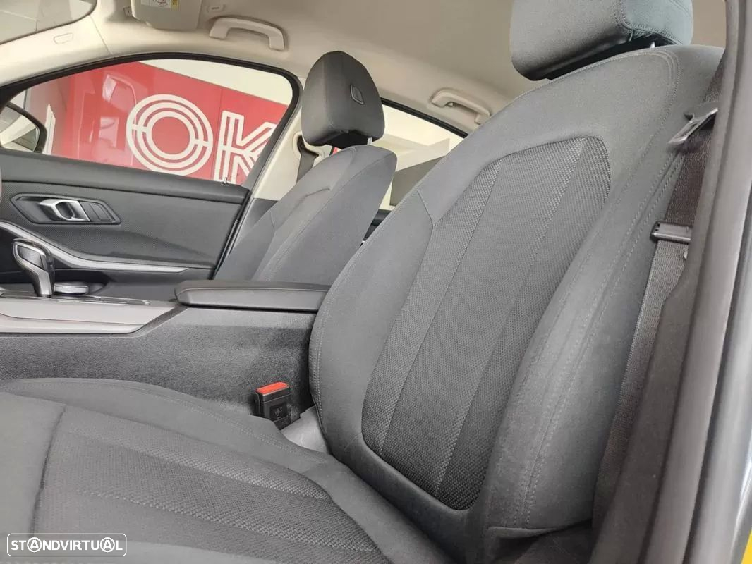 BMW 330 e Corporate Edition Auto - 25