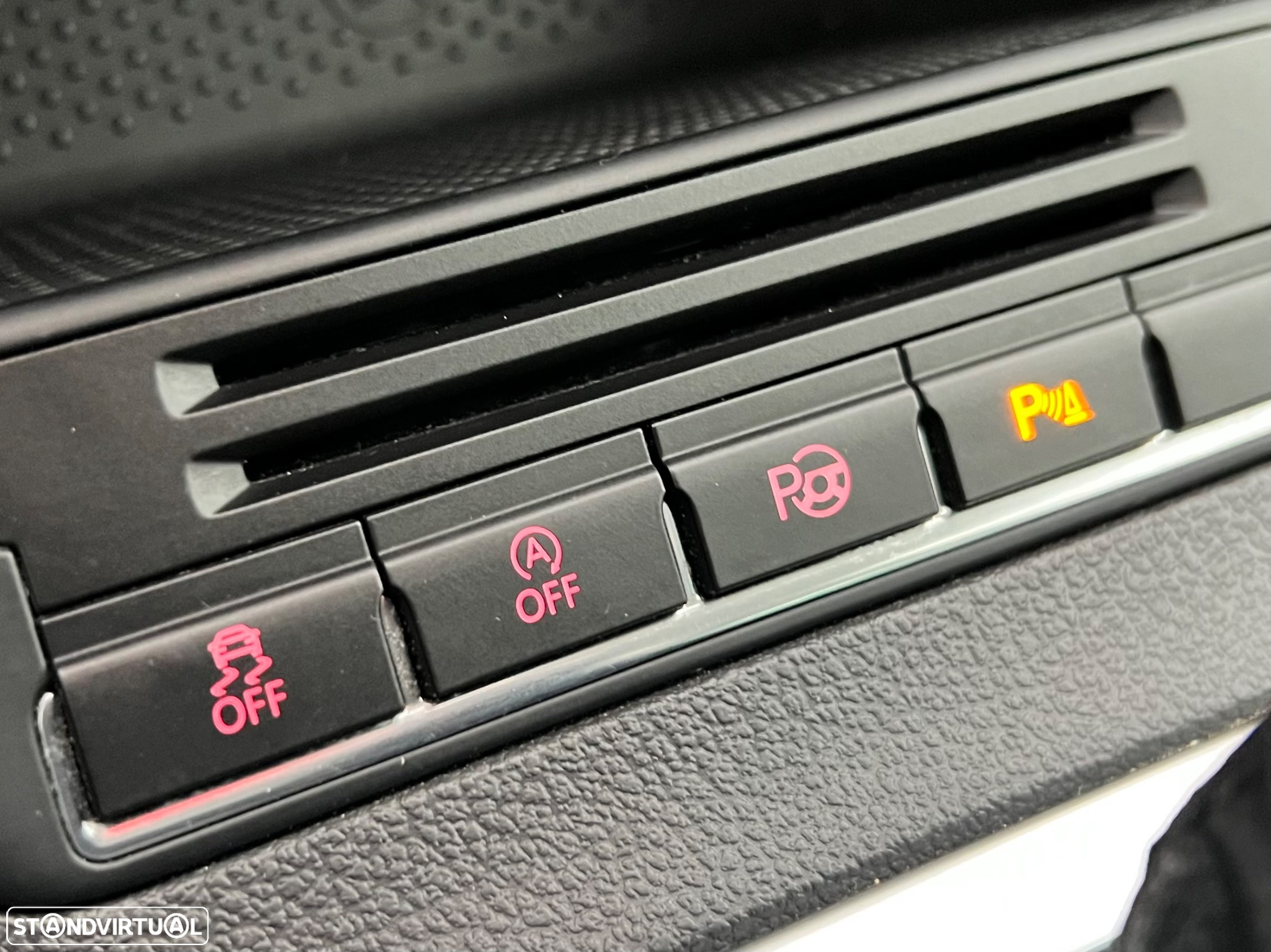 VW Tiguan 2.0 TDI DPF 4Motion DSG Sport & Style - 31